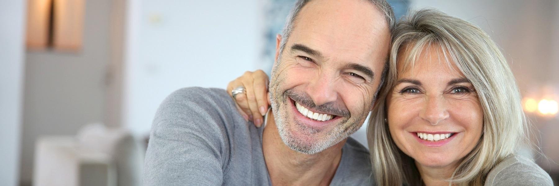 Removable Dentures and Fixed Bridges | Dentist